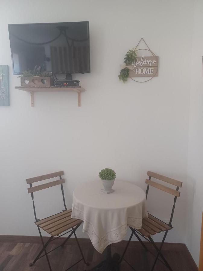 Chambre D'Hote Au Jardin Le Clos Des Vins D'Anges Saint-Pierre-des-Champs Eksteriør billede
